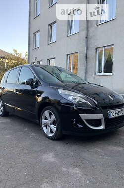 Минивэн Renault Scenic 2011 в Дубно