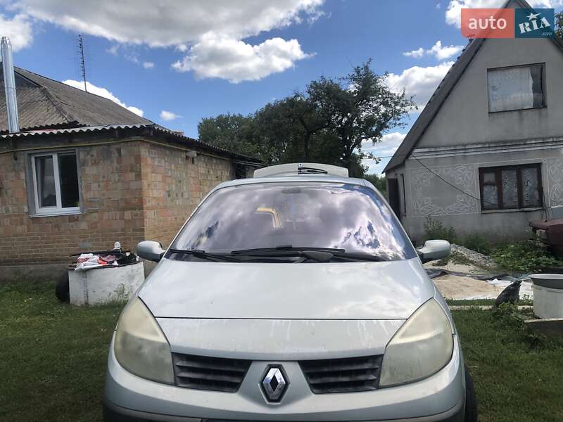 Минивэн Renault Scenic 2004 в Борисполе