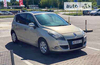 Мінівен Renault Scenic 2010 в Кривому Розі