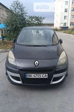 Мінівен Renault Scenic 2012 в Рівному