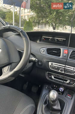 Мінівен Renault Scenic 2010 в Запоріжжі