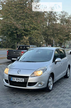 Минивэн Renault Scenic 2010 в Хмельницком