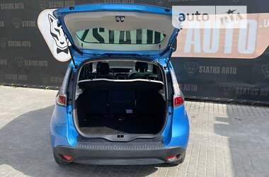 Минивэн Renault Scenic 2015 в 