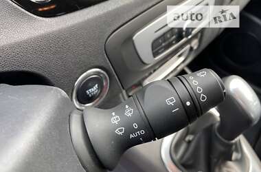 Минивэн Renault Scenic 2015 в 
