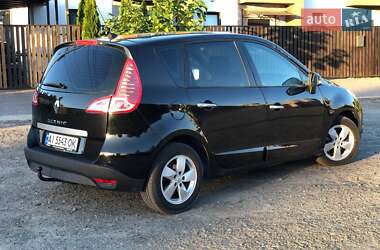 Минивэн Renault Scenic 2009 в 