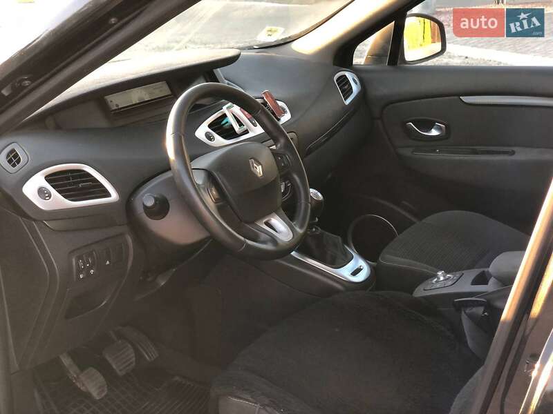 Минивэн Renault Scenic 2009 в Киеве