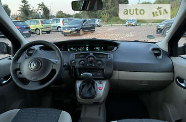 Минивэн Renault Scenic 2006 в Дрогобыче