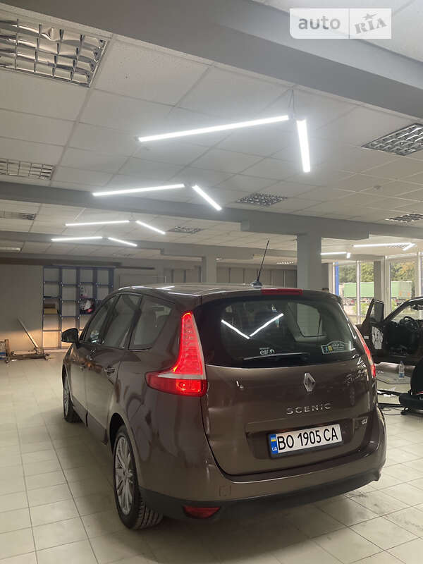 Минивэн Renault Scenic 2010 в Чорткове