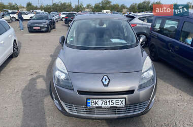 Минивэн Renault Scenic 2010 в Костополе