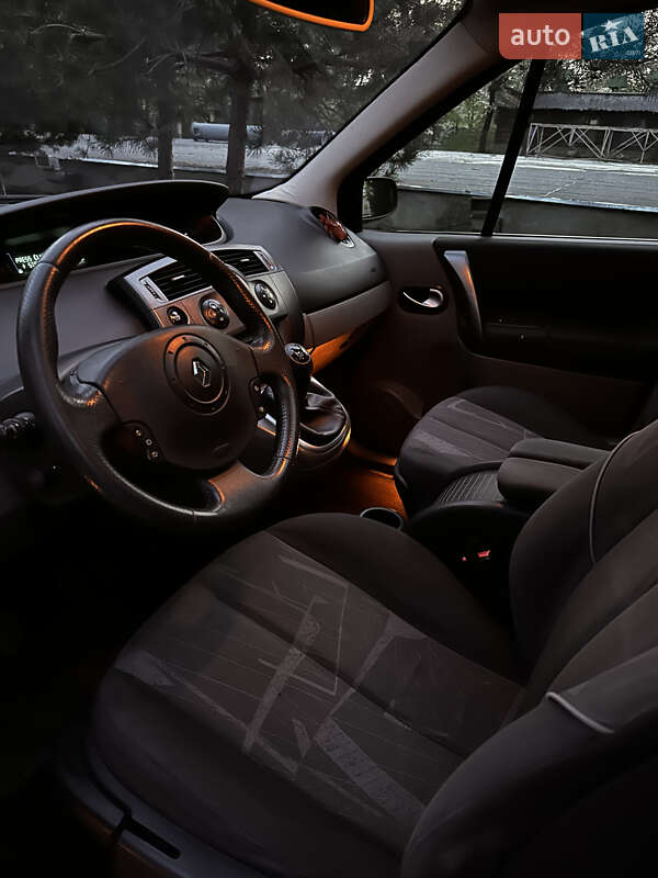 Мінівен Renault Scenic 2005 в Луцьку