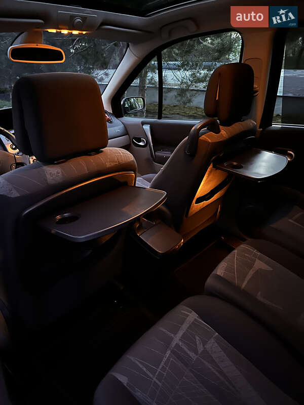 Мінівен Renault Scenic 2005 в Луцьку