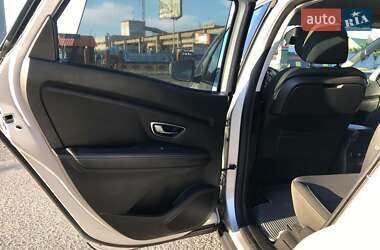 Минивэн Renault Scenic 2017 в 