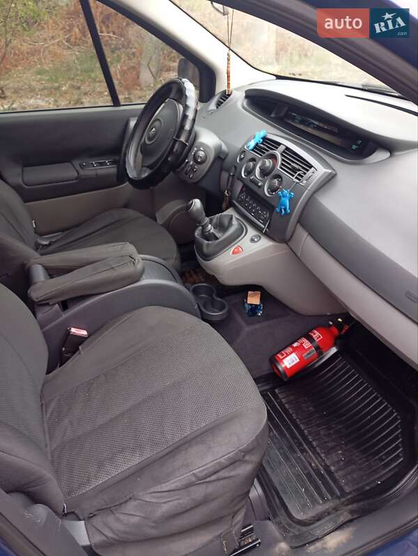 Мінівен Renault Scenic 2007 в Устинівці