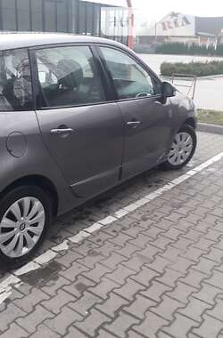 Минивэн Renault Scenic 2011 в Виннице