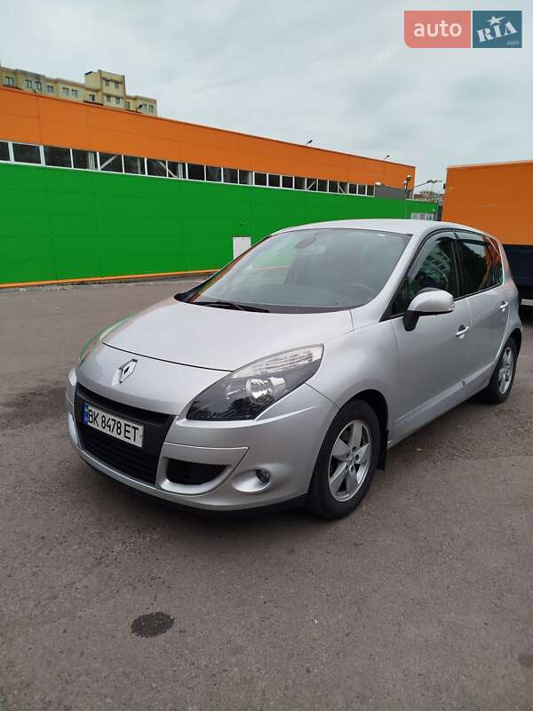 Renault Scenic 2011