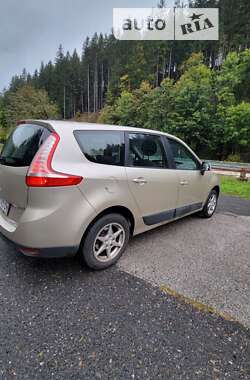 Мінівен Renault Scenic 2010 в Здолбуніві