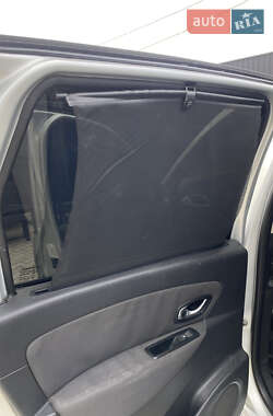Минивэн Renault Scenic 2010 в 