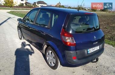 Минивэн Renault Scenic 2003 в 
