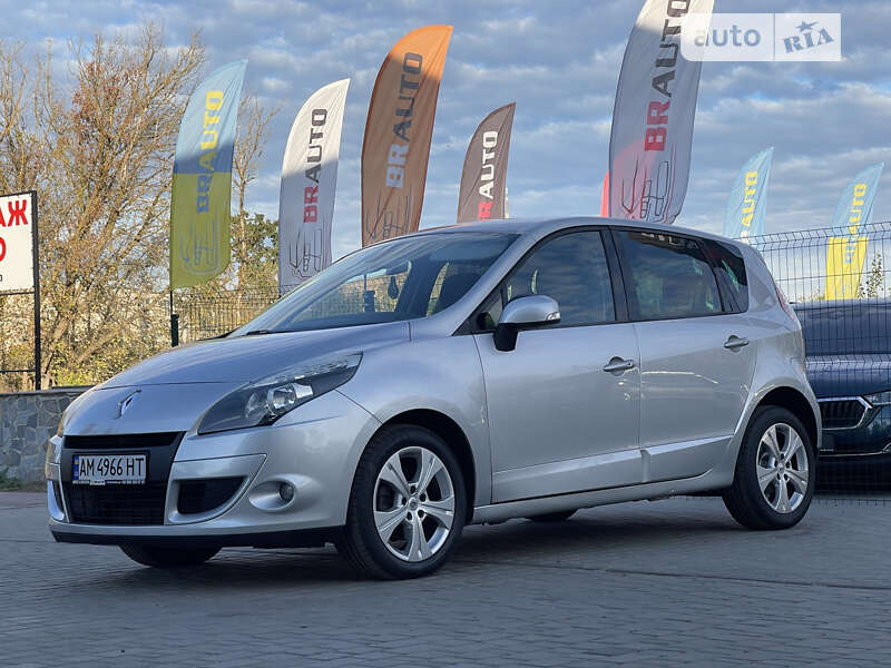 Минивэн Renault Scenic 2011 в Бердичеве