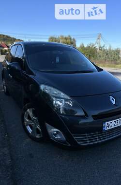 Мінівен Renault Scenic 2010 в Мукачевому