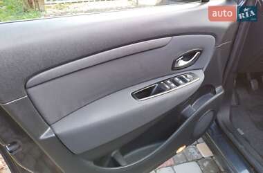 Минивэн Renault Scenic 2010 в 