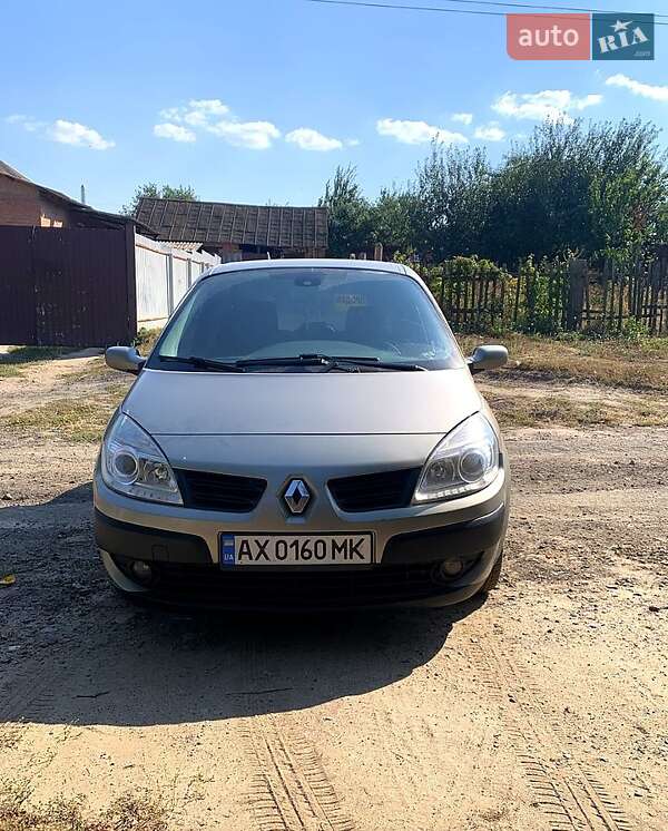 Минивэн Renault Scenic 2004 в Харькове