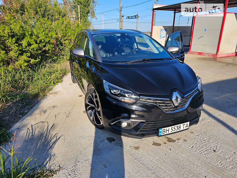 Мінівен Renault Scenic 2016 в Рені