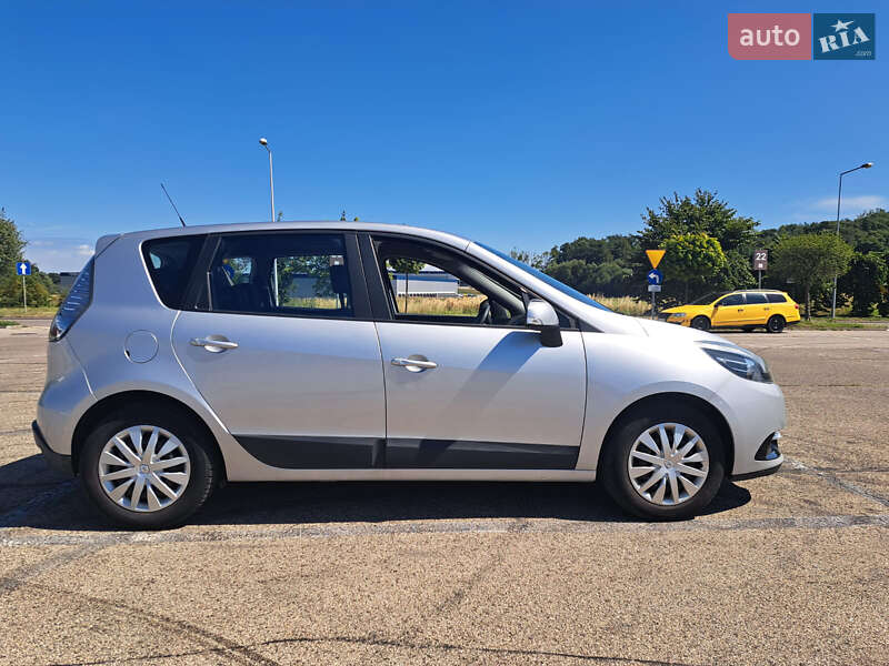 Минивэн Renault Scenic 2013 в Каменском