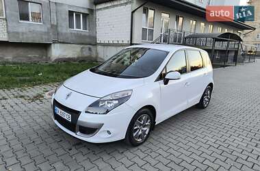 Минивэн Renault Scenic 2012 в Дубно