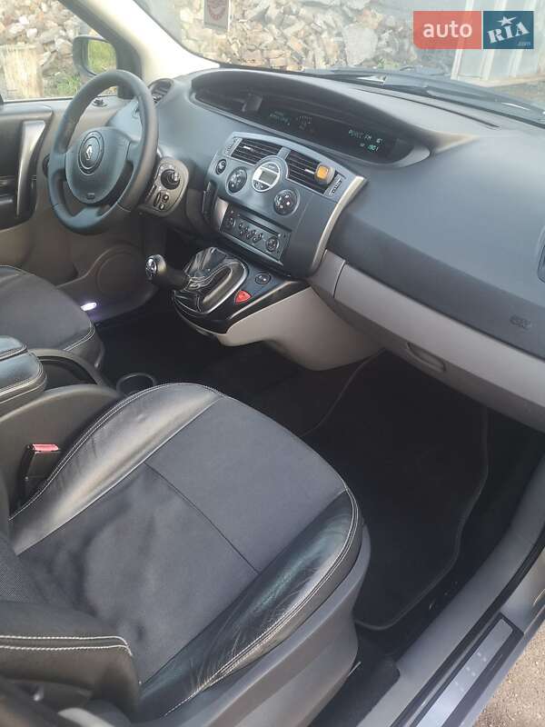 Минивэн Renault Scenic 2005 в Диканьке