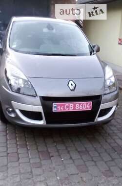 Мінівен Renault Scenic 2010 в Львові