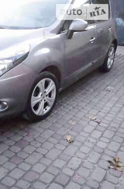 Мінівен Renault Scenic 2010 в Львові