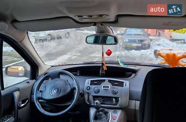 Минивэн Renault Scenic 2003 в 