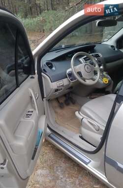 Минивэн Renault Scenic 2008 в 