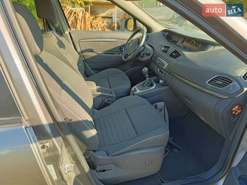 Минивэн Renault Scenic 2015 в Верхнеднепровске фото 9 Минивэн Renault Scenic 2015 в Верхнеднепровске