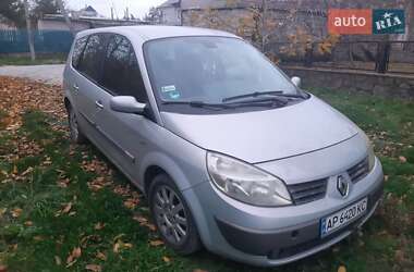 Минивэн Renault Scenic 2004 в 
