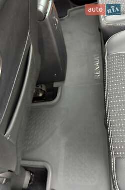 Минивэн Renault Scenic 2011 в 