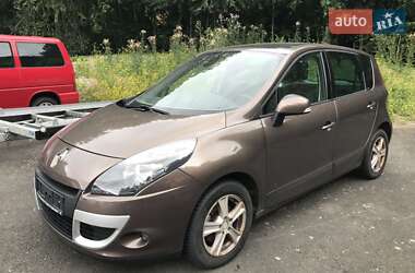 Минивэн Renault Scenic 2010 в Луцке