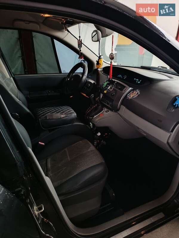 Мінівен Renault Scenic 2005 в Славуті