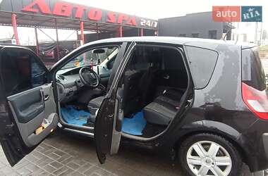 Минивэн Renault Scenic 2005 в 