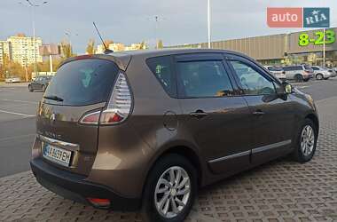Минивэн Renault Scenic 2014 в 