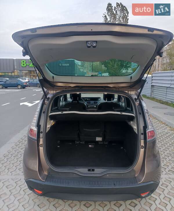 Минивэн Renault Scenic 2014 в Киеве