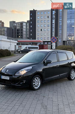 Минивэн Renault Scenic 2010 в Ивано-Франковске