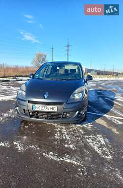 Мінівен Renault Scenic 2009 в Рівному