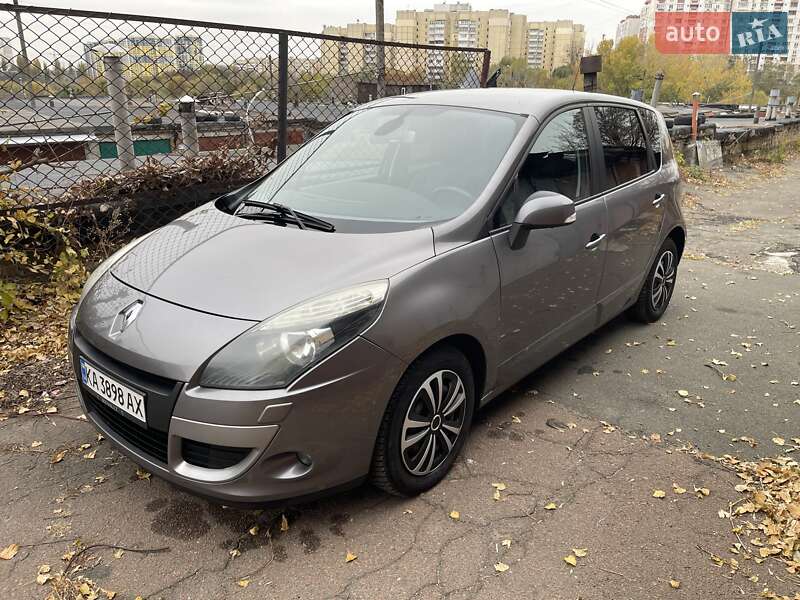 Renault Scenic 2011 Renault Scenic 2011