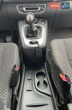 Минивэн Renault Scenic 2011 в Киеве