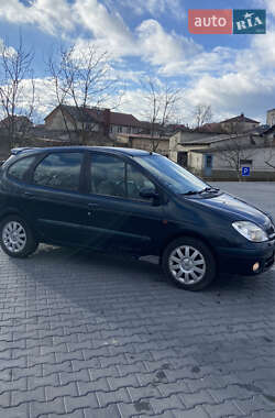 Минивэн Renault Scenic 2001 в 