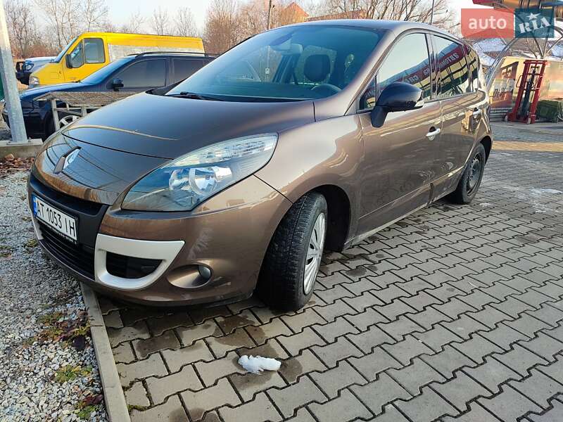 Минивэн Renault Scenic 2011 в Коломые