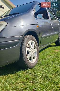 Минивэн Renault Scenic 2002 в 