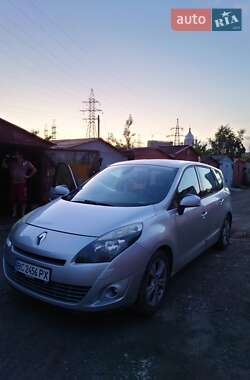 Минивэн Renault Scenic 2010 в Львове